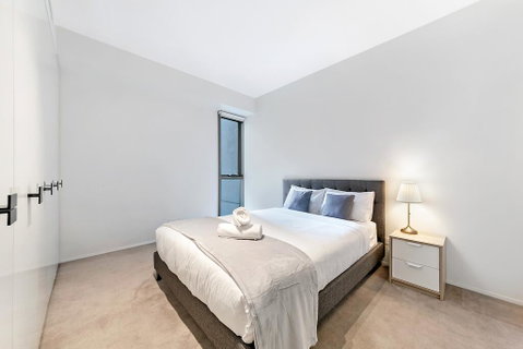 KOZYGURU HAYMARKET SYDNEY CITY VIEW 2 BED STUNNING APT NHA178-1206 - New South Wales Tourism  2