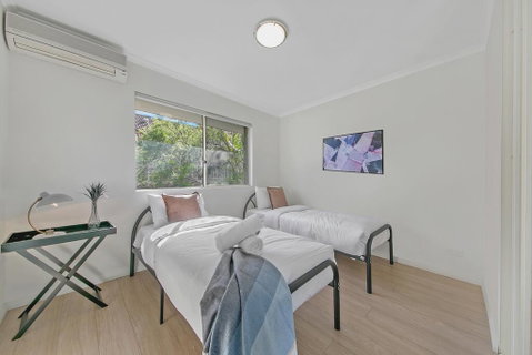 KOZYGURU MARSFIELD WALK TO MACQUARIE UNIVERSITY 3 BEDROOM NMA094 - New South Wales Tourism  3
