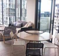 KOZYGURU SOUTH BRISBANE CITY VIEW 2 BED APT FREE PARKING QSB027-708 - New South Wales Tourism 