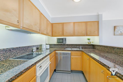 KOZYGURU THE ROCKS HARBOUR BRIDGE VIEW 1 BED APT SWIMMING POOL NTR098 - New South Wales Tourism  3