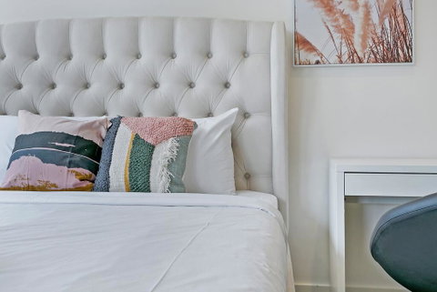 KOZYGURU ZETLAND COSY 3 BEDROOM APT EAST VILLAGE NZE906-1413 - New South Wales Tourism  1