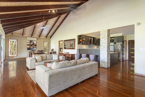 Lake Weyba Cottages Noosa - New South Wales Tourism  2