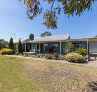 Lakeview - Waterviews on Newlands Arm - New South Wales Tourism 