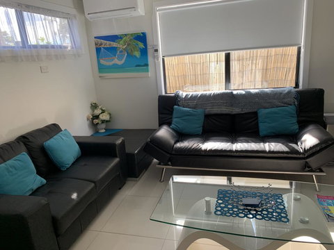 Lazy Dayz Shellharbour - New South Wales Tourism  1