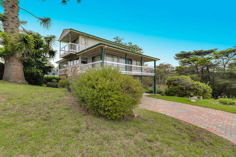 Leighton Bay Walk - New South Wales Tourism  1