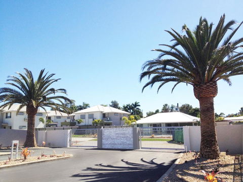LillyPilly Resort Apartments - New South Wales Tourism  1