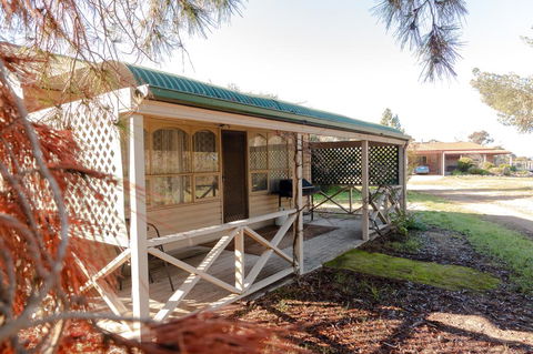 Limestone Cottage - New South Wales Tourism  0