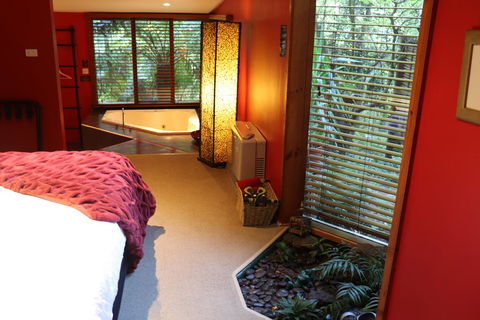 Linden Gardens Rainforest Retreat - New South Wales Tourism  0