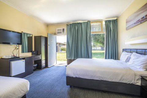 Links Hotel - New South Wales Tourism  3