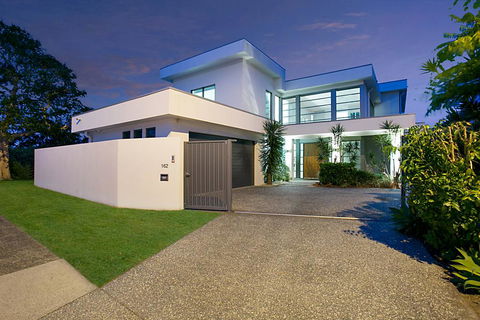 Lumiere' Broadbeach - New South Wales Tourism  1