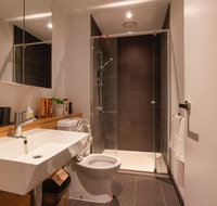 LUXE 2B apartment fully furnished with pool and gym - New South Wales Tourism 
