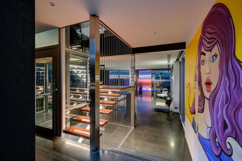 Luxe Haus - New South Wales Tourism  1