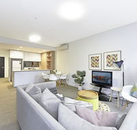Luxury 1 bedroom  1 study with 1 parking - New South Wales Tourism 