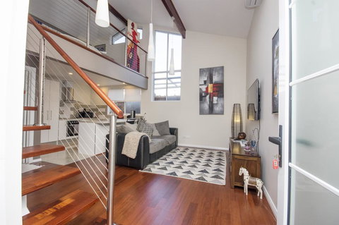 Luxury Executive Apartment - New South Wales Tourism  0