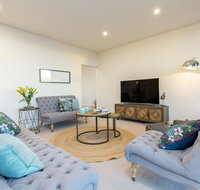 Luxury Four Bedroom Apartment - New South Wales Tourism 