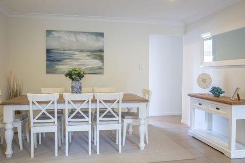 Luxury Home Noosaville, WIFI, Netflix, Location, Shops - New South Wales Tourism  3