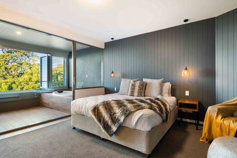 Luxury Spa Retreat With Ocean And Hinterland Views - New South Wales Tourism  0