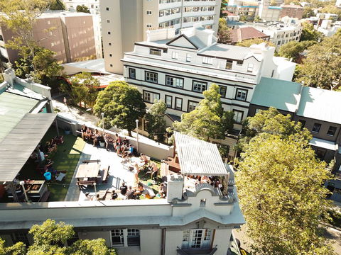 Mad Monkey Backpackers Bayswater - New South Wales Tourism  0
