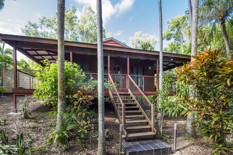 Magnetic Effect - New South Wales Tourism  0