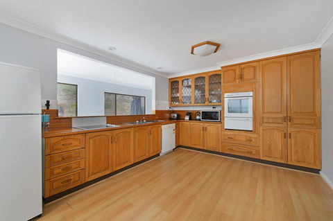 Malibu Holiday House, 6 Dulconghi Street - New South Wales Tourism  0