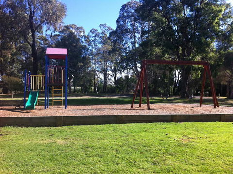 Mallacoota's Shady Gully Caravan Park - New South Wales Tourism  0