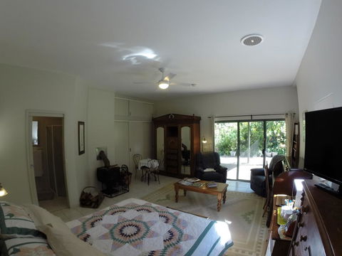 Mandalay House - New South Wales Tourism  2