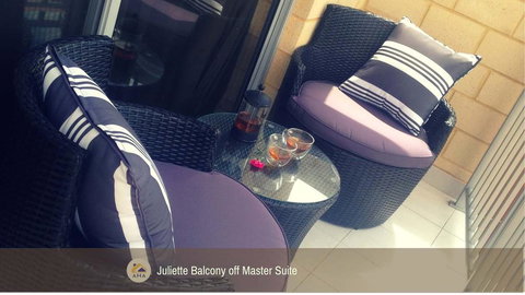 MANDURAH On The TERRACE - New South Wales Tourism  2