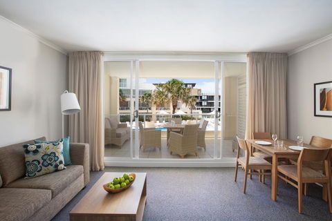 Mantra Ettalong Beach - New South Wales Tourism  1
