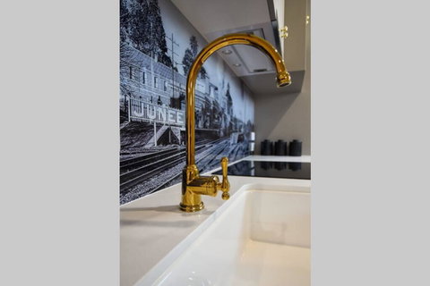 Mar Q Apartment - New South Wales Tourism  2