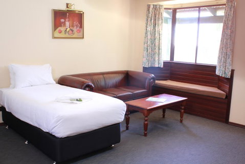 Margaret River Motel (Formerly Grange On Farrelly) - New South Wales Tourism  3