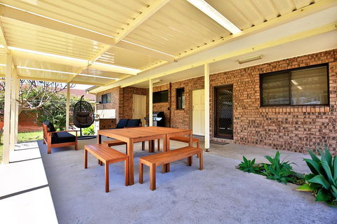 Maria's Beach House - Pet Friendly - New South Wales Tourism  1