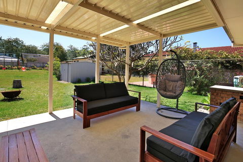 Maria's Beach House - Pet Friendly - New South Wales Tourism  0
