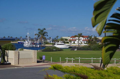 Marina Park View - New South Wales Tourism  2