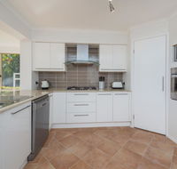 Mariner Beach House - Salamander Bay - New South Wales Tourism 
