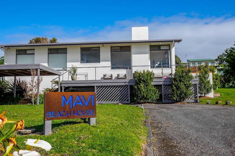 MAVI BEACH HOUSE - Beachfront, Wifi, Views - New South Wales Tourism  2