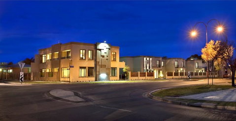 May Park Executive Apartments - New South Wales Tourism  0