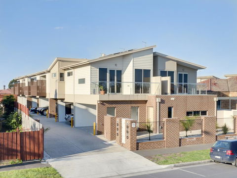 McKillop Geelong By Gold Star Stays - New South Wales Tourism  1