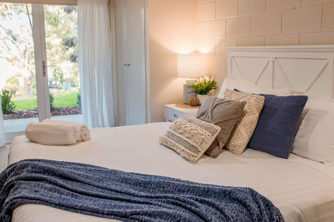 McMillans Villa 18 Metung - New South Wales Tourism  1