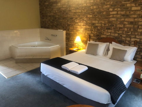 Mercure Port Of Echuca - New South Wales Tourism  1