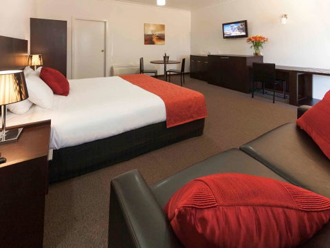 Mercure Port Of Echuca - New South Wales Tourism  0