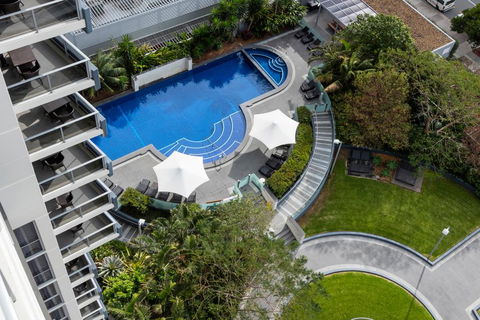 Meriton Suites Broadbeach - New South Wales Tourism  0