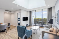 Meriton Suites Coward Street Mascot