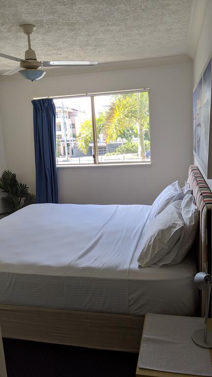 Mermaid Beach Apartment - New South Wales Tourism  1