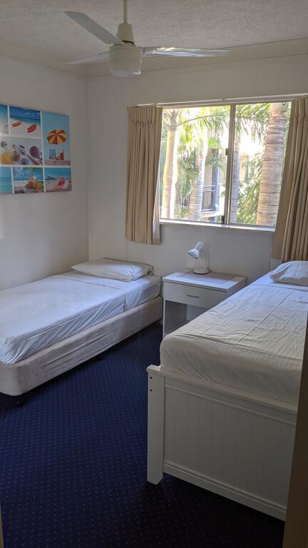 Mermaid Beach Apartment - New South Wales Tourism  3
