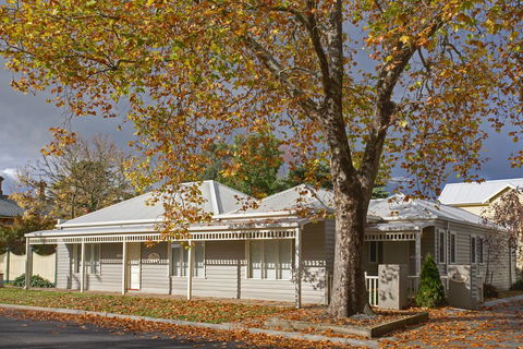 Mews Cottages - New South Wales Tourism  0