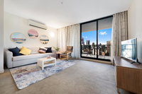 MH020  Melbourne East of the sun