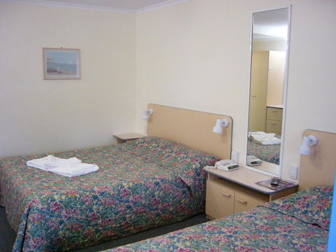 Mid Coast Motor Inn - New South Wales Tourism  0