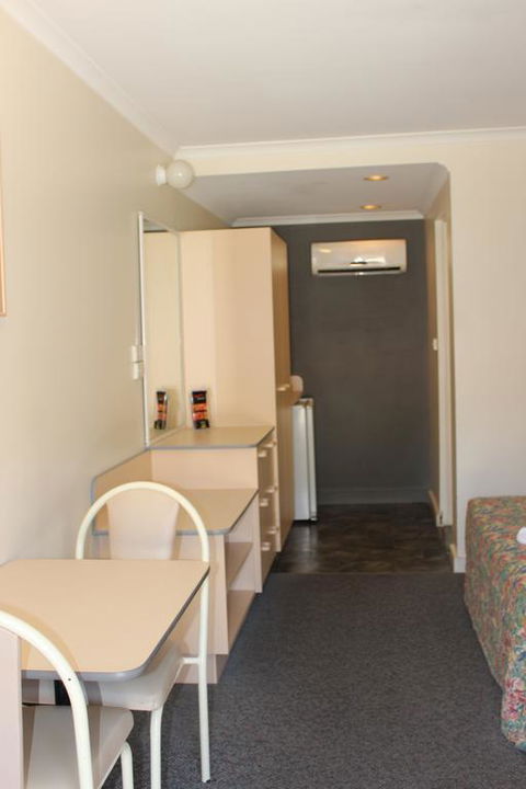 Mid Coast Motor Inn - New South Wales Tourism  1