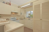 Book Mollymook Accommodation Vacations New South Wales Tourism New South Wales Tourism 