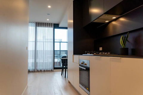 Modern 1 Bedroom Apartment South Yarra - New South Wales Tourism  3
